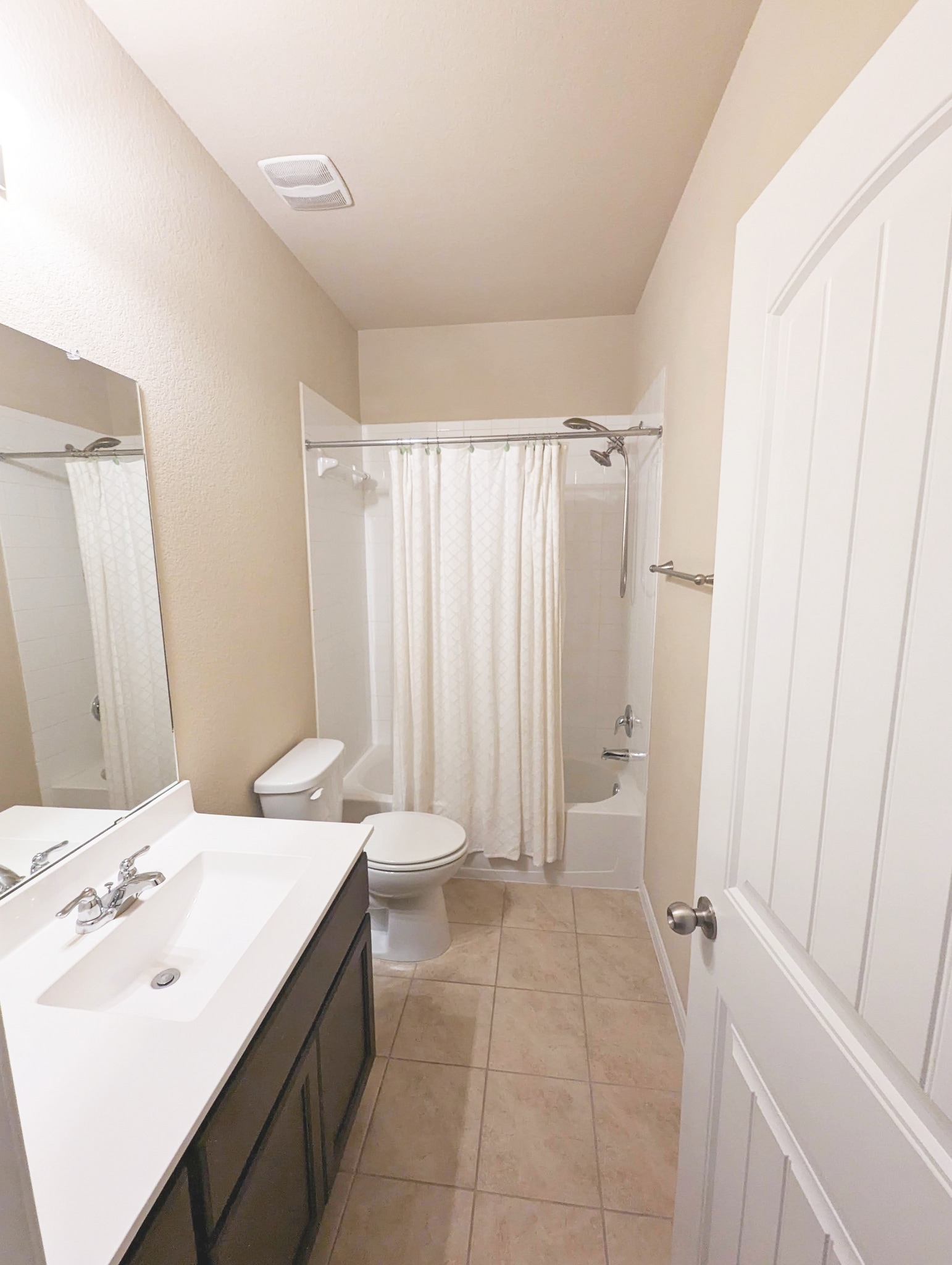 guest bathroom - 2880 Donnell Dr