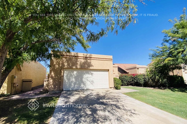 Building Photo - 5732 W El Lago St