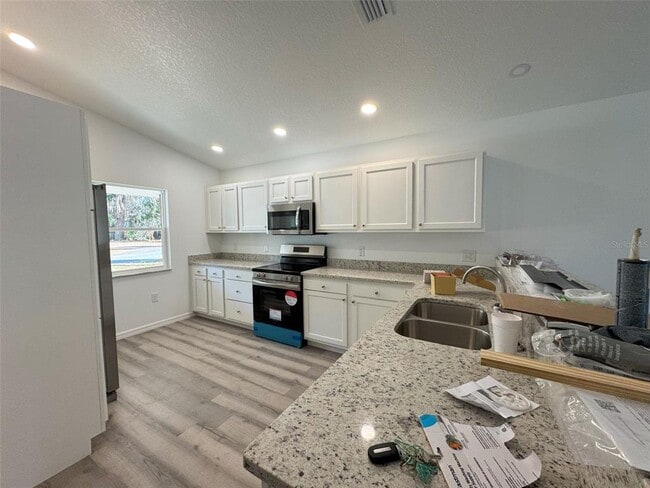 Building Photo - 8850 E Ogden Ln