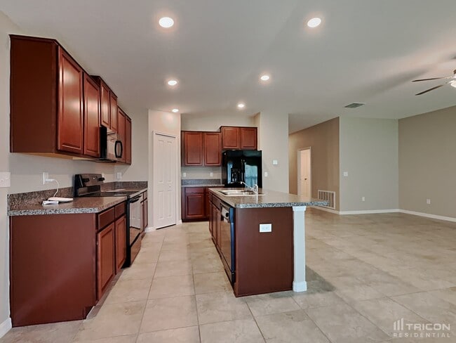 Building Photo - 7030 Wiseman Run Dr