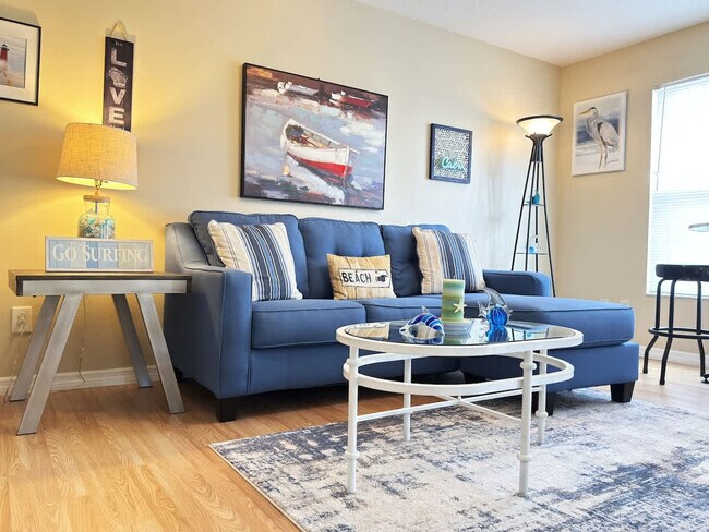 Building Photo - 900 Oxford Dr