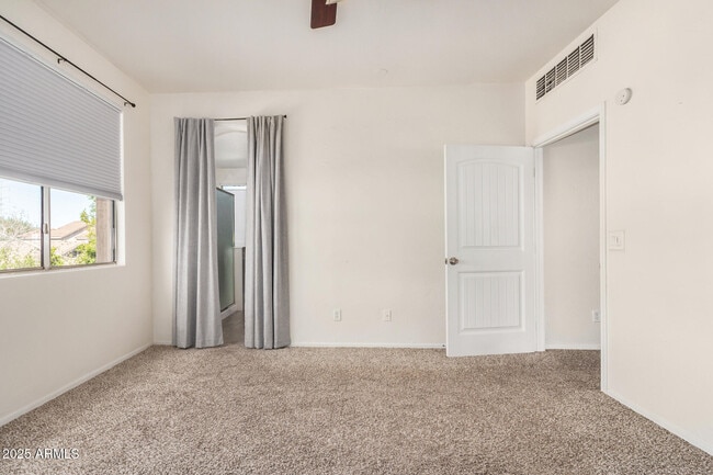 Building Photo - 1844 E Dunbar Dr