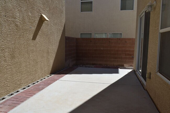 Building Photo - SOUTHWEST - 2 STORY HOME - 89178