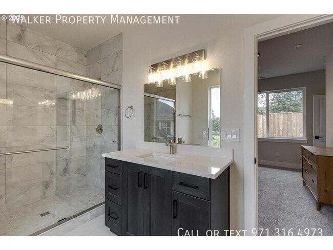 Building Photo - 1008 E Rork Ct