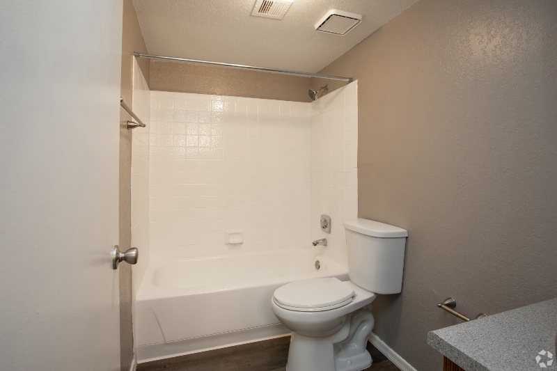 Building Photo - 8550 E Speedway Blvd