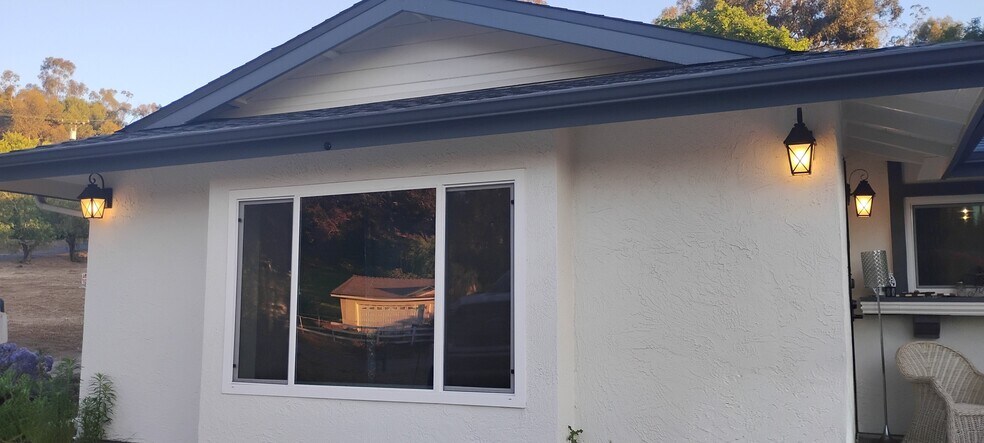 Building Photo - 1671 Lisbon Ln