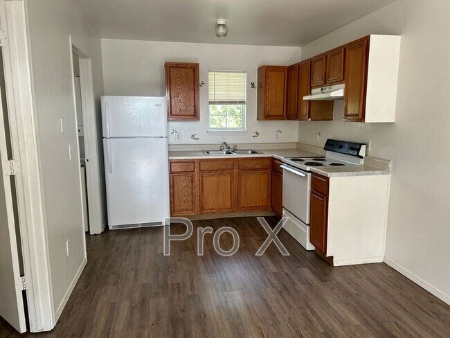 Building Photo - 1414 S Powell St