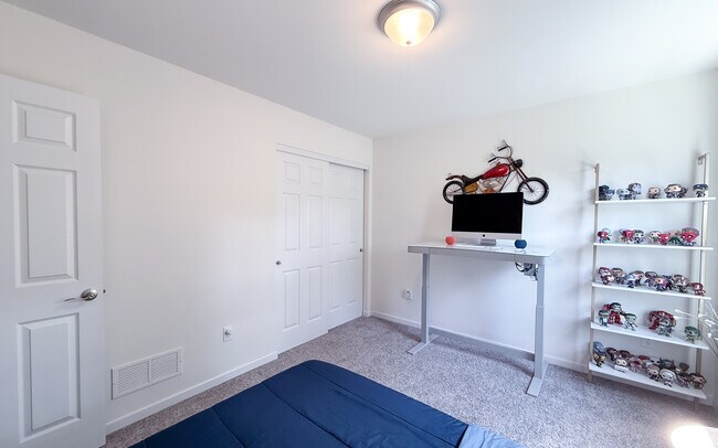 Building Photo - 161 Brookview Way Dr