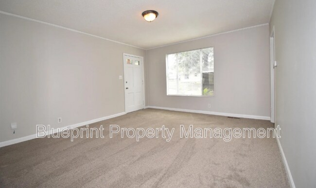 Building Photo - 1033 Minor Dr