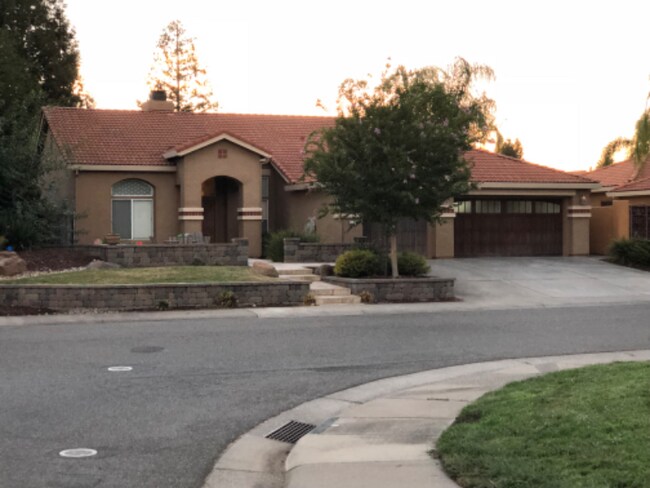 Primary Photo - 510 Rockport Cir