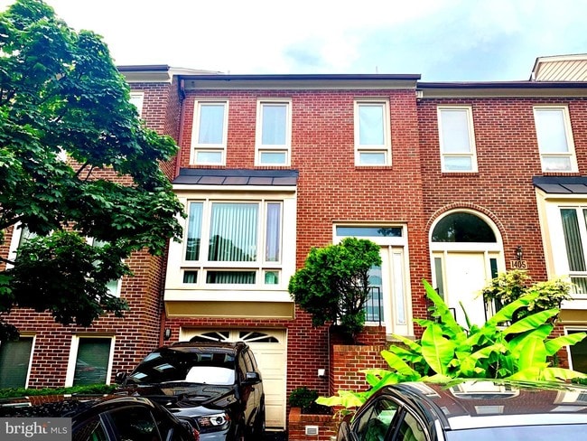 Building Photo - 1407 Templeton Pl