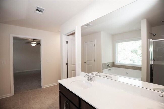 Building Photo - 4295 Almanor Cir