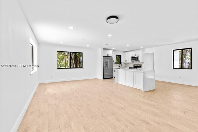 Building Photo - 14171 SW 37th Ct