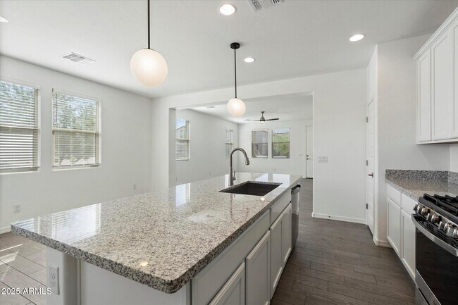 Building Photo - 25101 N 141st Ave