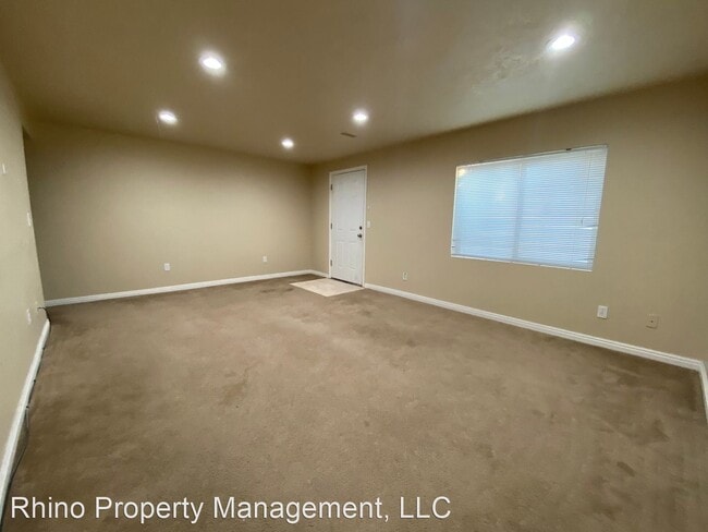 Building Photo - 6 br, 3.5 bath House - 8099 Pine Lake Circle