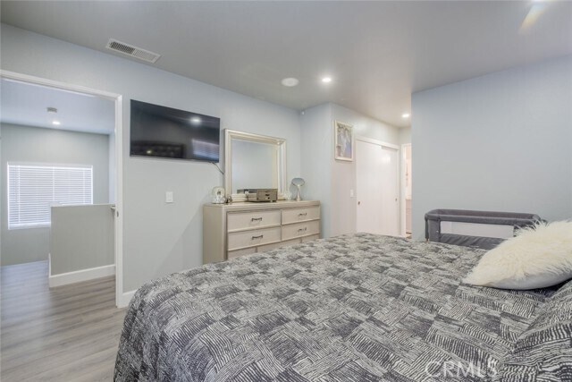 Building Photo - 2052 Chenault Pl
