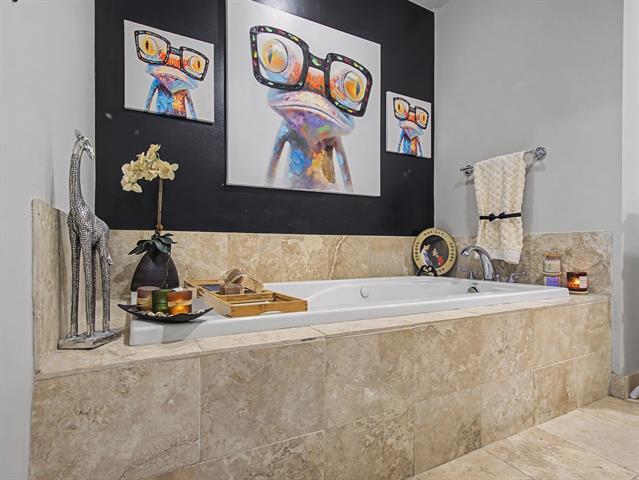 Building Photo - 1999 McKinney Ave