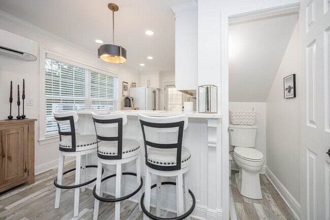 Building Photo - 1102 Stanfield Point Rd