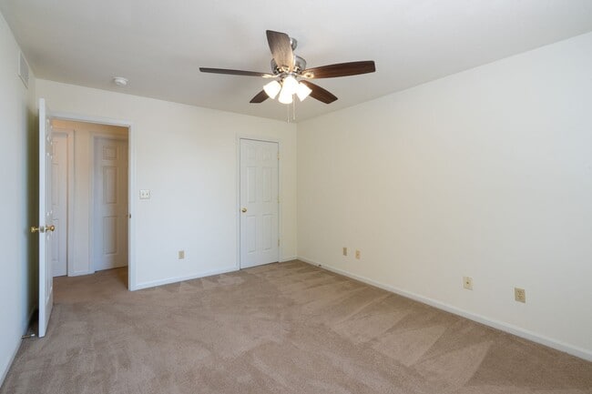 Building Photo - 3515-3517 Prescott Dr.