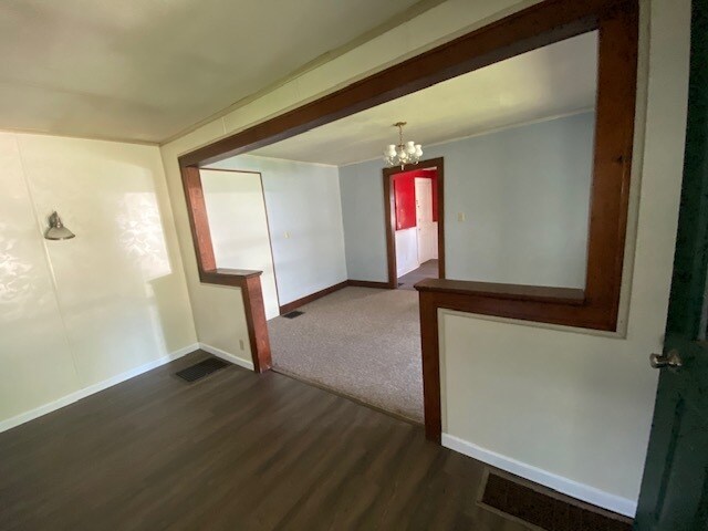 Building Photo - 5578 N Market St