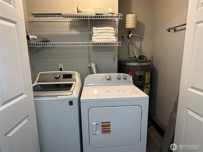 Building Photo - 33020 10th Ave SW