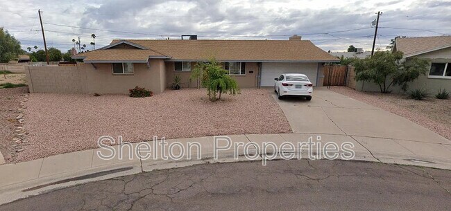 Building Photo - 1421 S Roberts Rd
