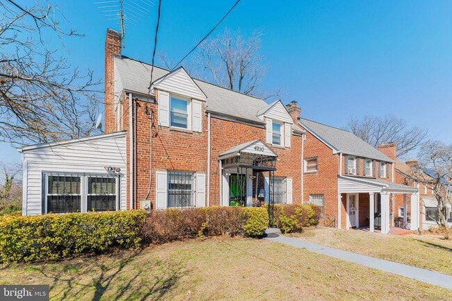 Building Photo - 4700 Southern Ave SE