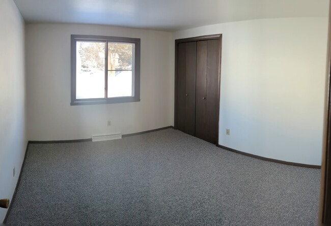 Building Photo - 110-112 West Grant St