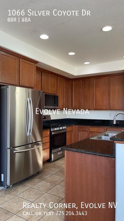 Building Photo - 1066 Silver Coyote Dr