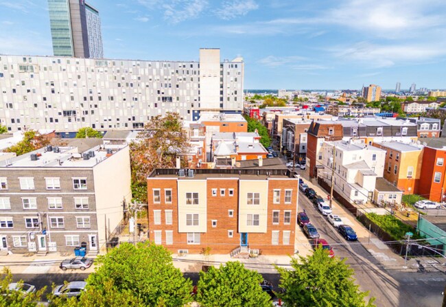 Building Photo - 1507 W Oxford St