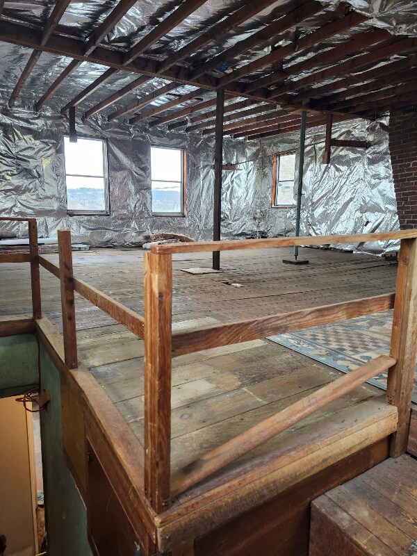 Building Photo - 332 W St Joseph St