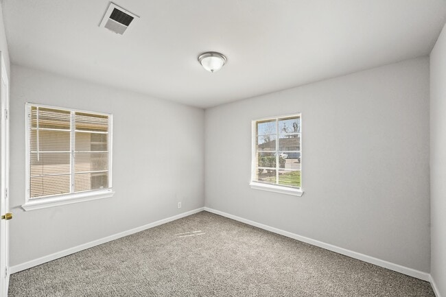 Building Photo - 8829 Woodlyn Rd