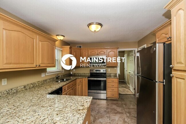 Building Photo - 5 Bedroom Pet-Friendly Home in Kansas City, MO with Main Street Renewal