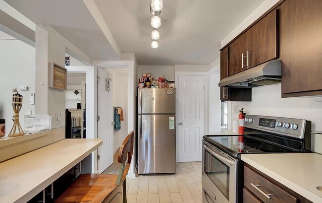 Appliances - 57 Harrop Plz
