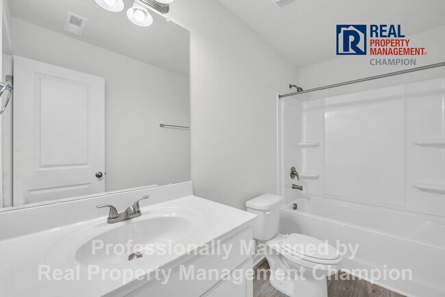 Building Photo - Newly Constructed 3 BD 2.5 BA w/Open Floor Plan