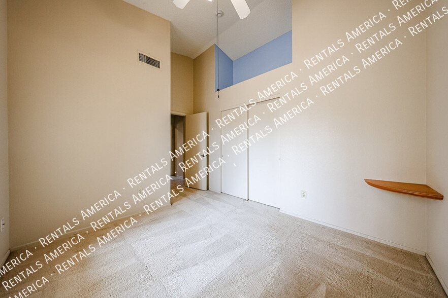 Building Photo - 2720 Leisure World