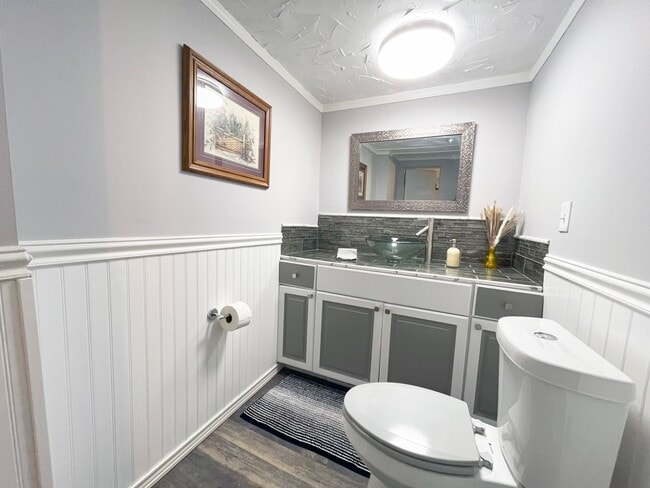 Building Photo - 3923 Bluestone Rd