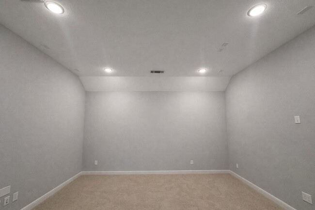 Building Photo - 2406 Trocadero Ln