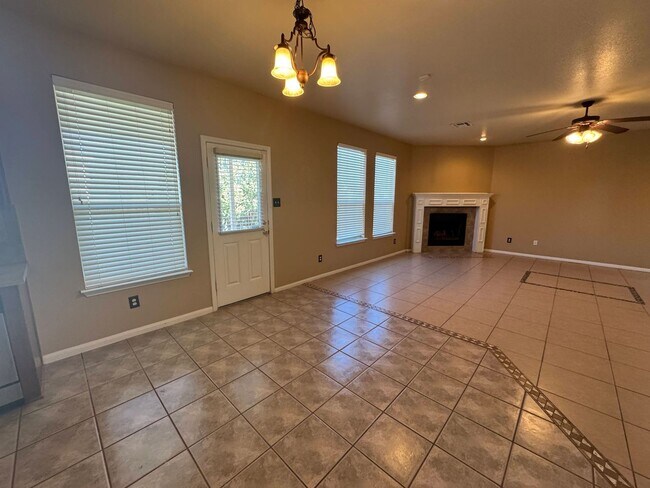 Building Photo - 507 Taurus Dr