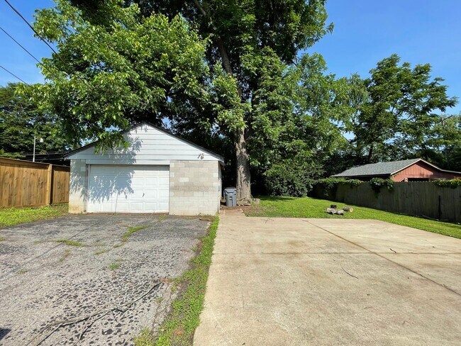 Building Photo - COME RELAX IN YOUR NEW HOME!