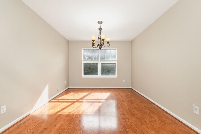 Building Photo - Room to Breathe! 5 Bedroom Home in Desirable Rolesville Location on .48 Acres