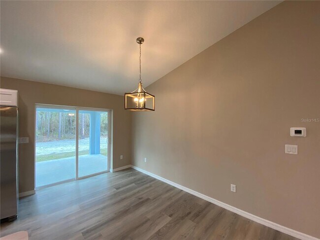 Building Photo - 6288 SW 151 Ln