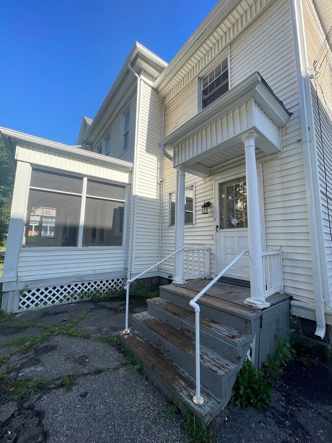 Building Photo - 174-176 First St