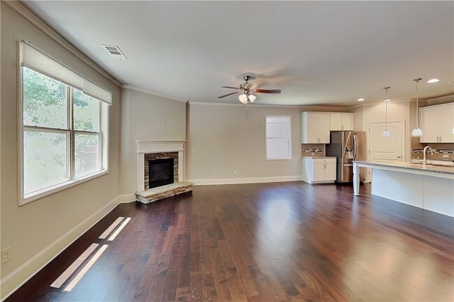 Building Photo - 2099 Apple Orchard Way