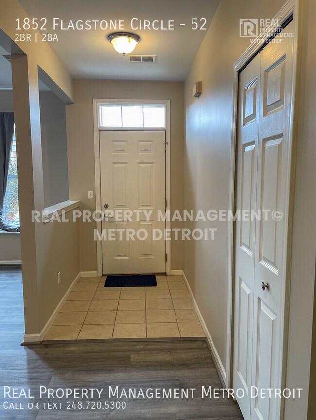 Building Photo - 1852 Flagstone Cir