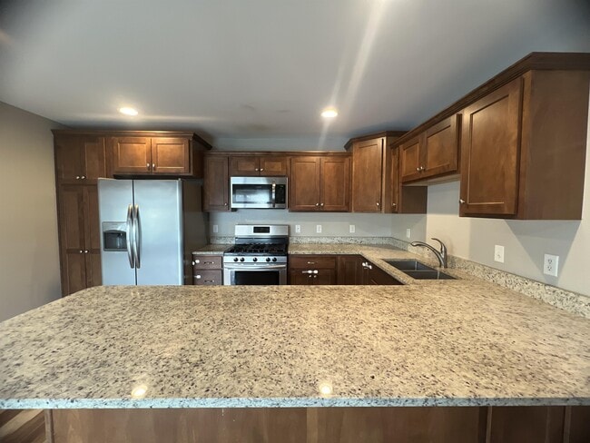 Building Photo - 6305 Saulk Trail