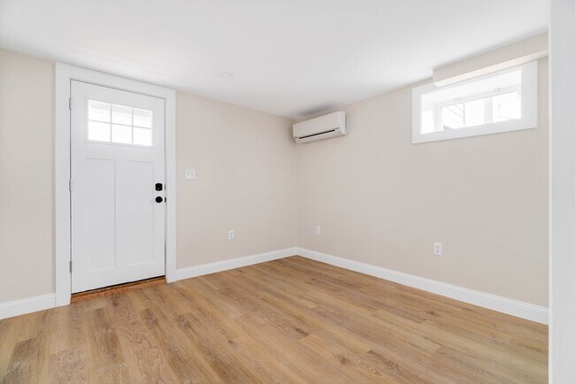 Building Photo - 121 Fayette St
