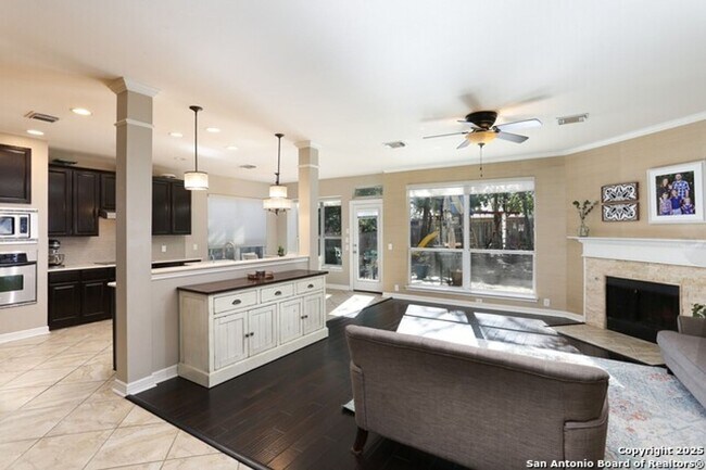 Building Photo - Charming 5-Bedroom Home for Rent in Gated ...