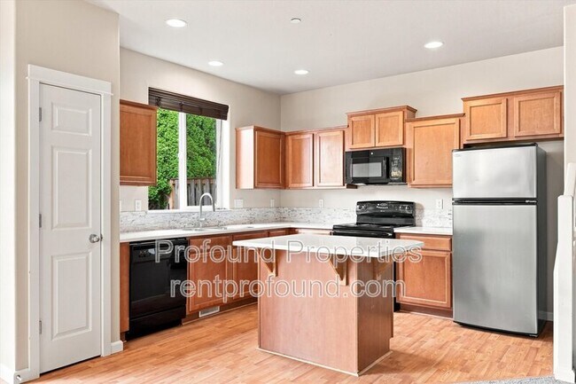 Building Photo - 12685 SW 158th Terrace