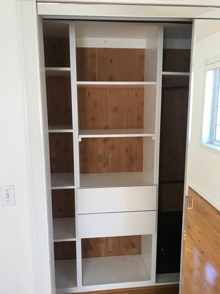 2nd floor bedroom #1 - 1304 Mackay Ln